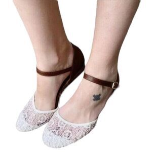 Seychelles sandals Jive Lace toe faux leather strappy flats size 9